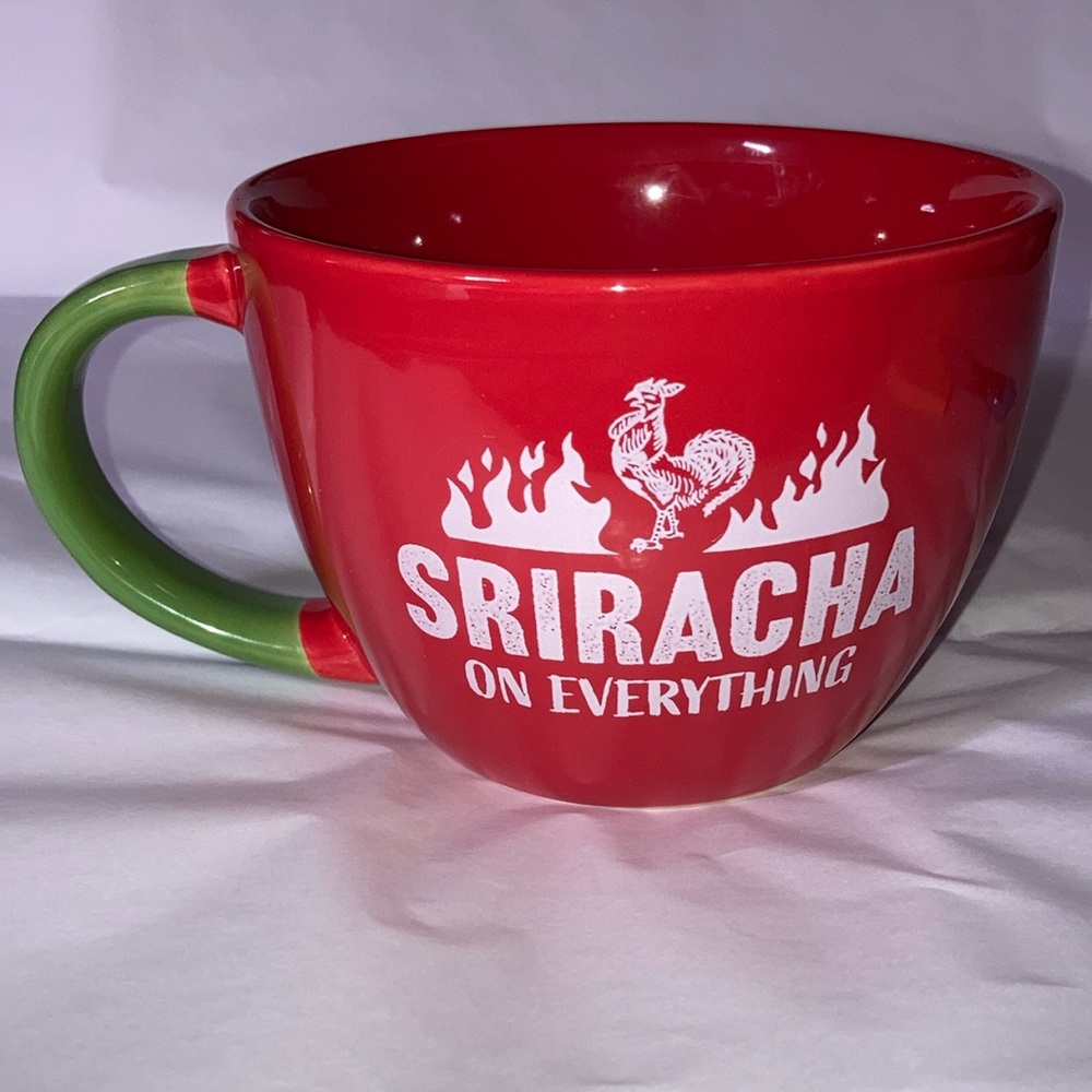 "I Put Sriracha On My Sriracha", "Sriracha On Everything" Large Soup Mug EUC